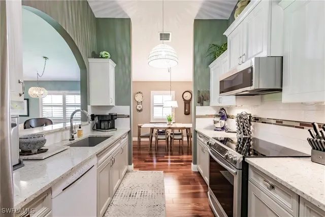 $359,900 | 15139 Ligustrum Lane, Alva, FL 33920