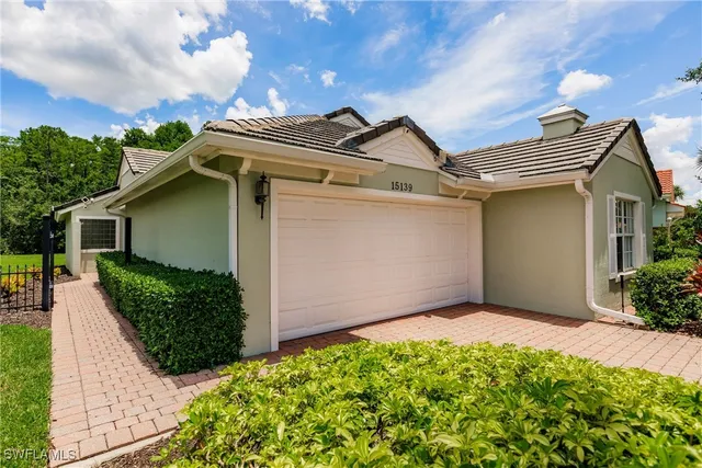 $359,900 | 15139 Ligustrum Lane, Alva, FL 33920