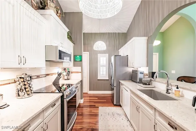 $359,900 | 15139 Ligustrum Lane, Alva, FL 33920