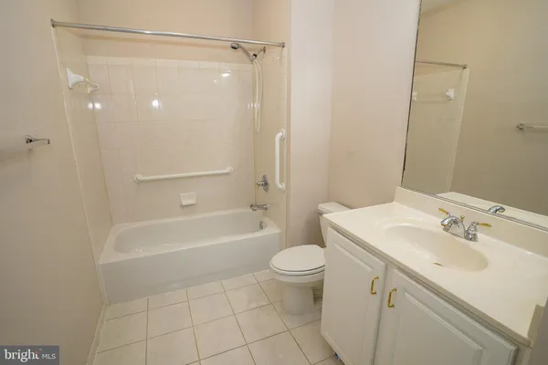 $2,650 | 2115 Ganton Green, Unit G204, Woodstock, MD 21163
