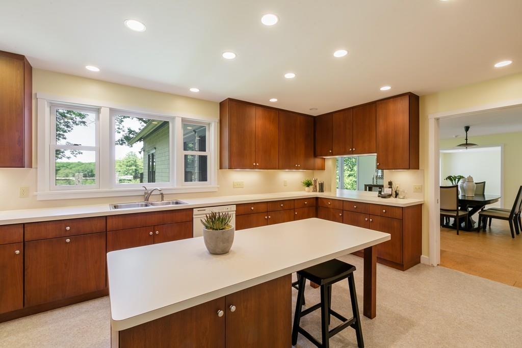 555 Hugh Cargill Road Concord, MA 01742 - Photo 11 of 41 Gallery Image 11