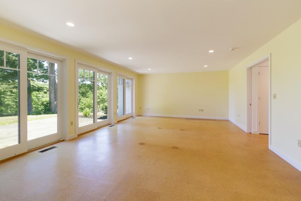 555 Hugh Cargill Road Concord, MA 01742 - Photo 13 of 41 Gallery Image 13