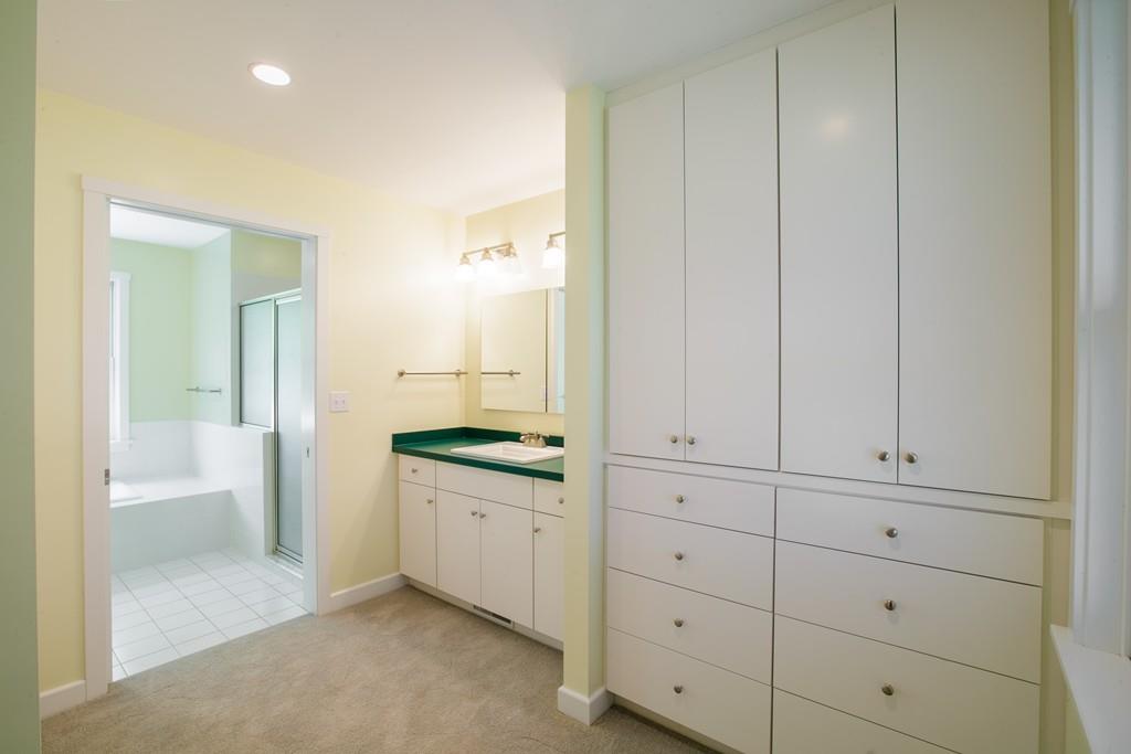 555 Hugh Cargill Road Concord, MA 01742 - Photo 15 of 41 Gallery Image 15