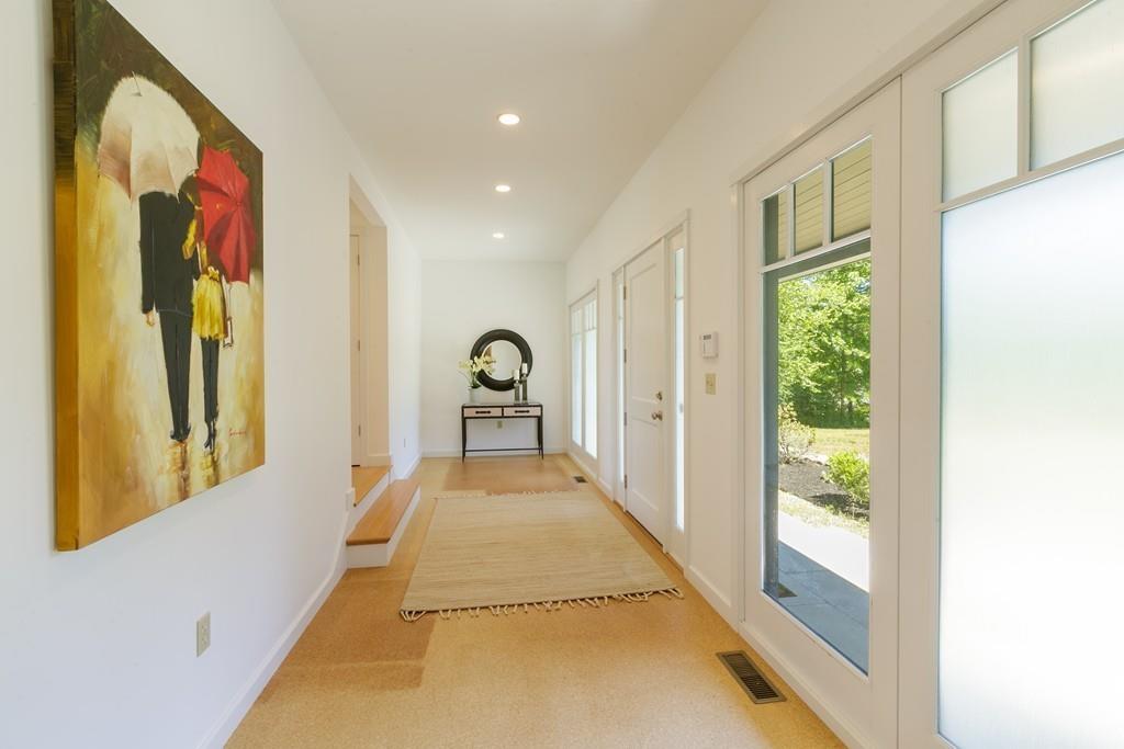 555 Hugh Cargill Road Concord, MA 01742 - Photo 7 of 41 Gallery Image 7