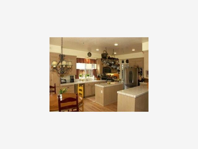 17735 Riverbend Road Salinas, CA 93908 - Photo 3 of 6 Gallery Image 3