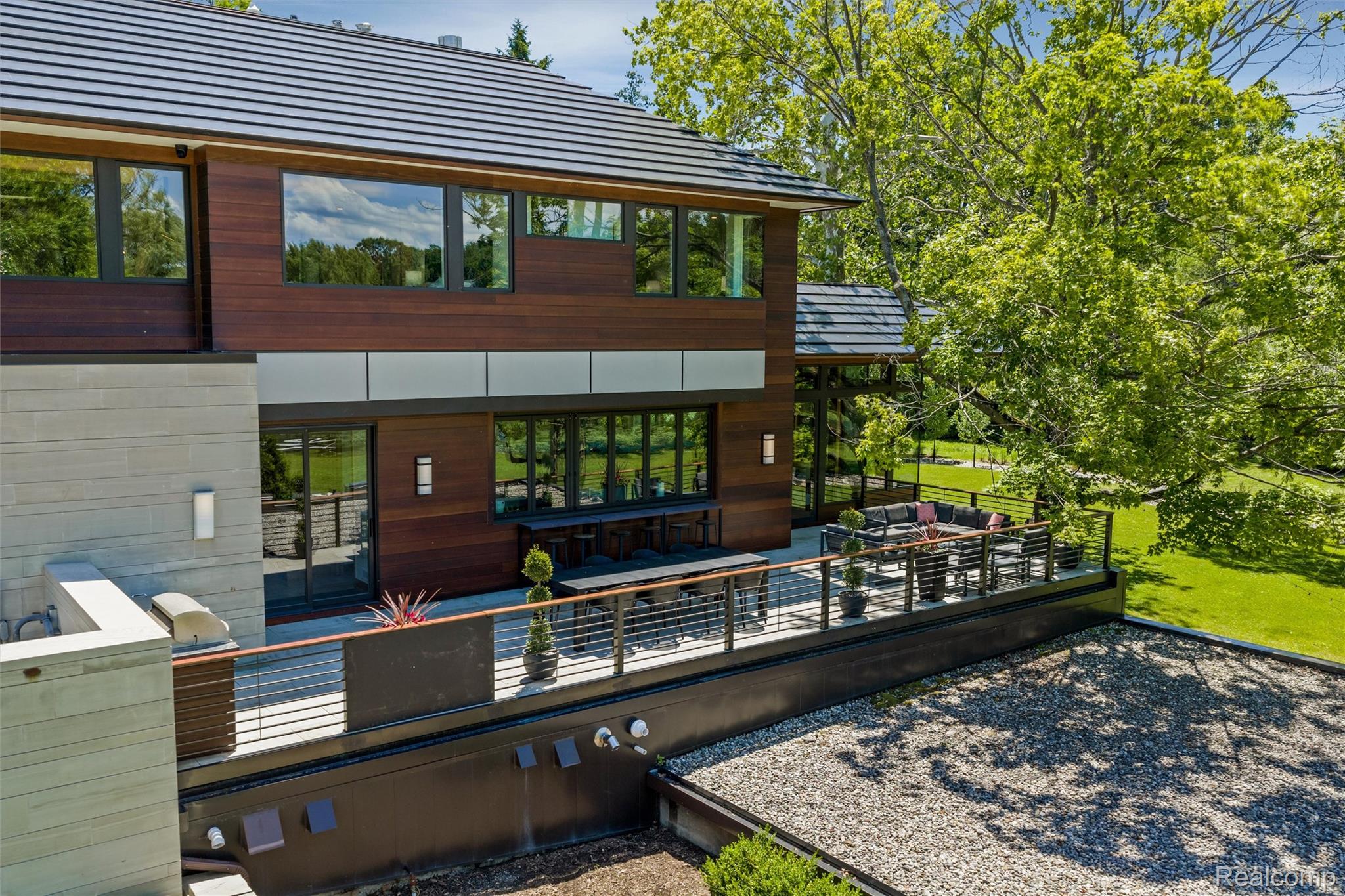 2700 Squirrel Road Bloomfield Hills, MI 48304 - Photo 3 of 83 003-2700 Squirrel Rd 0135.jpg