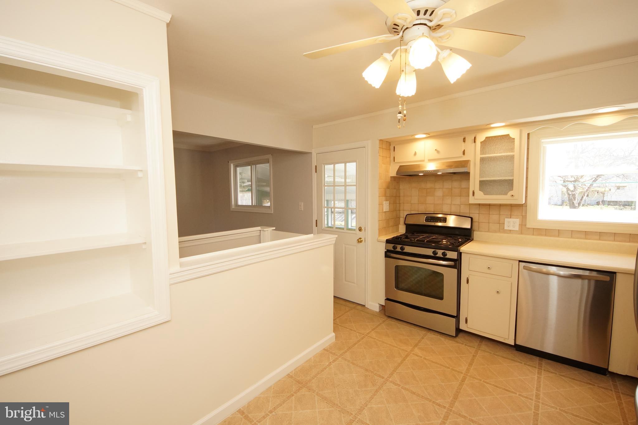 57 Endicott Road Hamilton, NJ 08690 - Photo 15 of 44