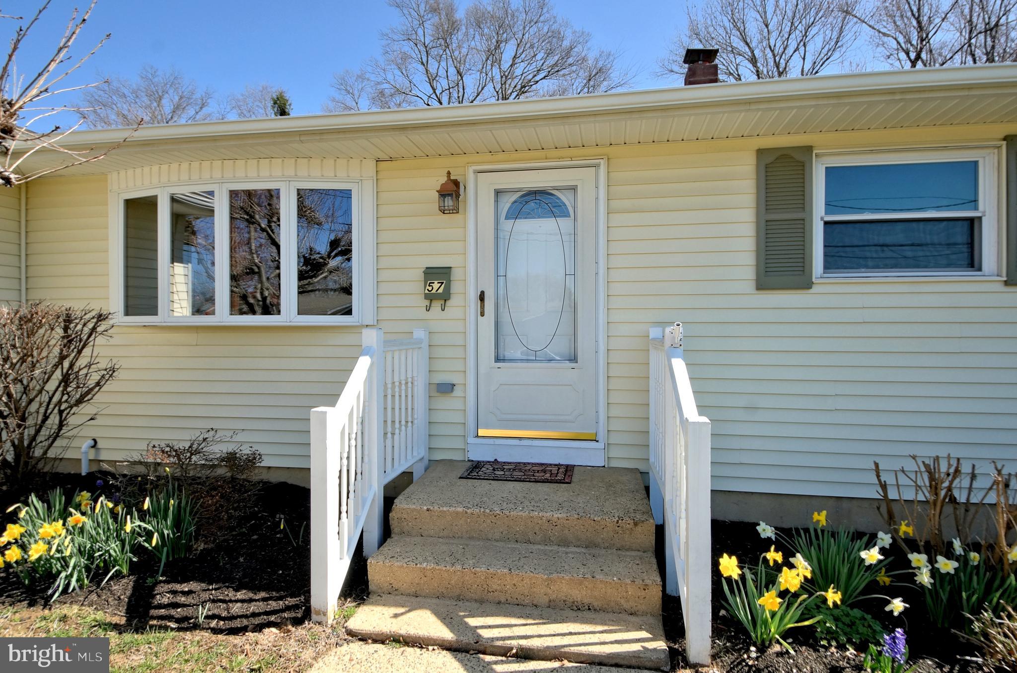 57 Endicott Road Hamilton, NJ 08690 - Photo 3 of 44
