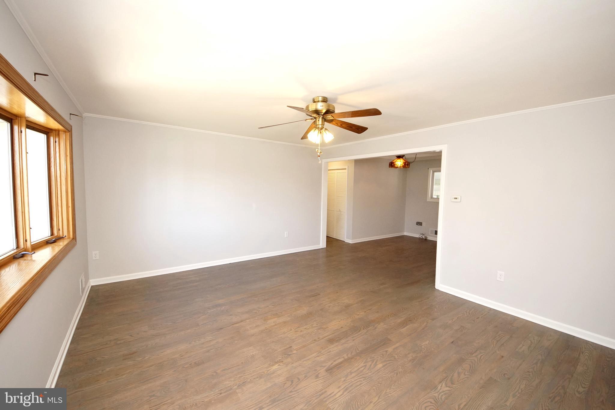 57 Endicott Road Hamilton, NJ 08690 - Photo 4 of 44