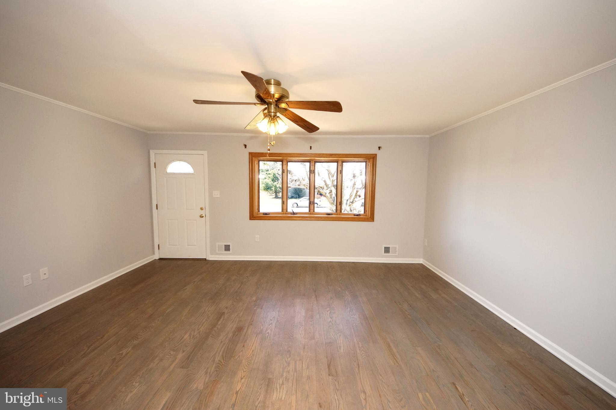 57 Endicott Road Hamilton, NJ 08690 - Photo 6 of 44