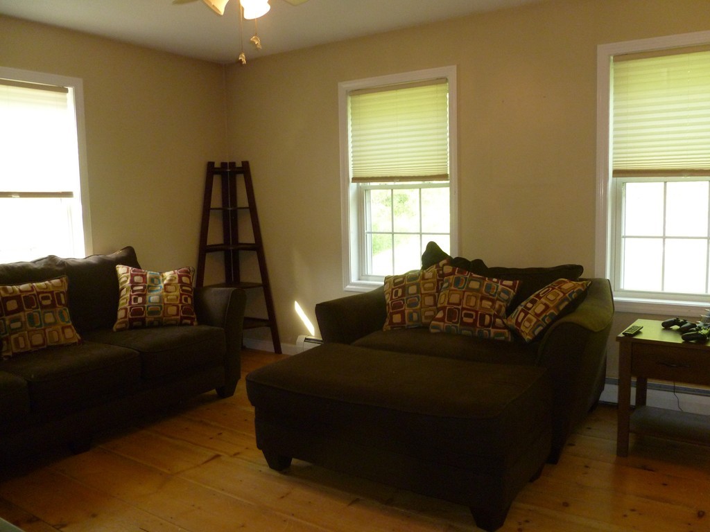 61 O'Neil Road Warren, MA 01092 - Photo 10 of 21 a living room with furniture and a window