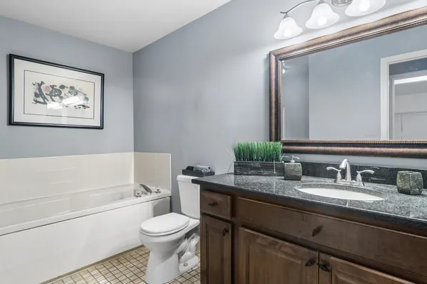 $425,000 | 659 North Walden Drive, Palatine, IL 60067
