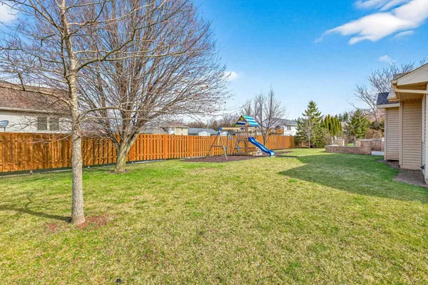 $399,900 | 343 Dakota Lee Way, Omro, WI 54963