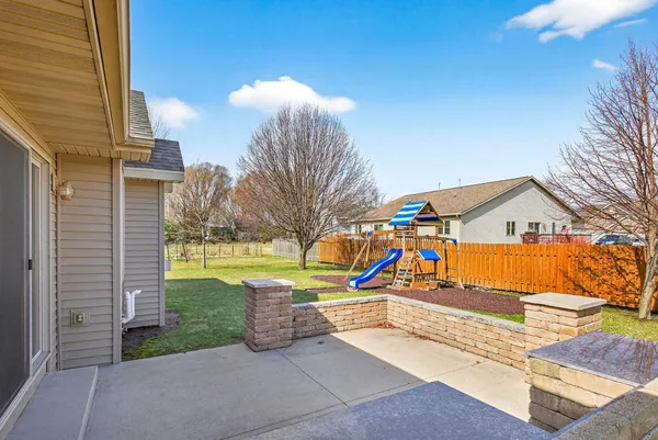 $399,900 | 343 Dakota Lee Way, Omro, WI 54963