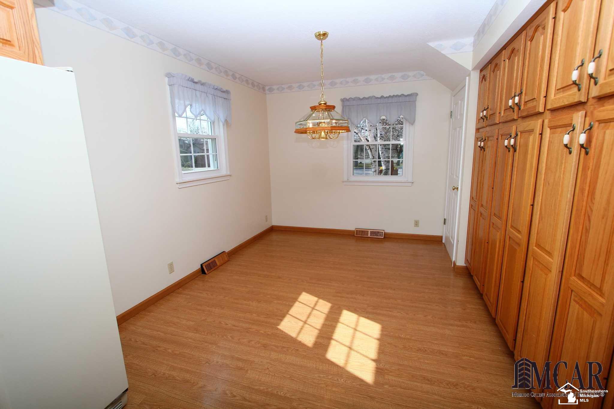 2468 North Custer Road Monroe, MI 48162 - Photo 9 of 45