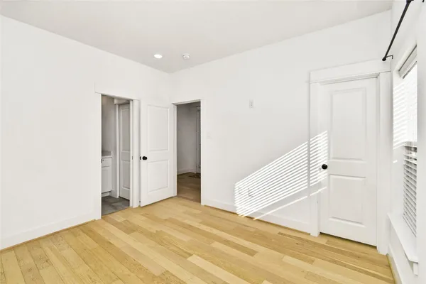 $3,300 | 208 North York Street, Unit B, Houston, TX 77003