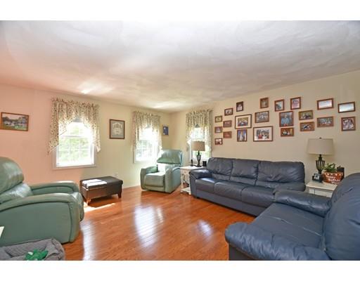 102 Lowell Road, Unit A Pepperell, MA 01463 - Photo 4 of 18
