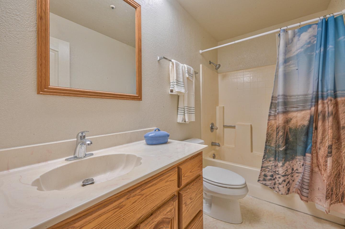 452 Echo Valley Road Salinas, CA 93907 - Photo 25 of 26 Gallery Image 25