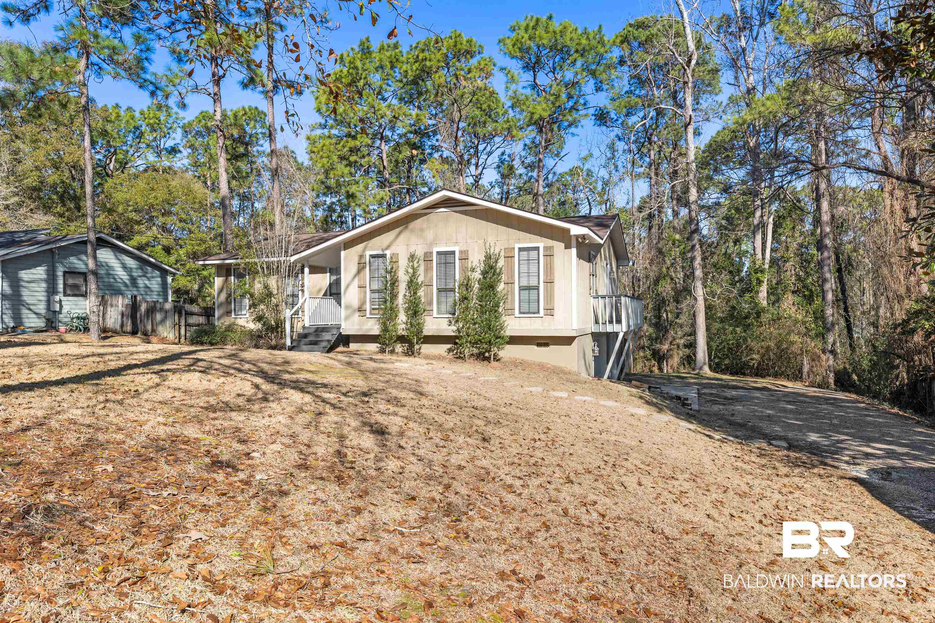 207 Ridgewood Drive Daphne, AL 36526 - Photo 2 of 17