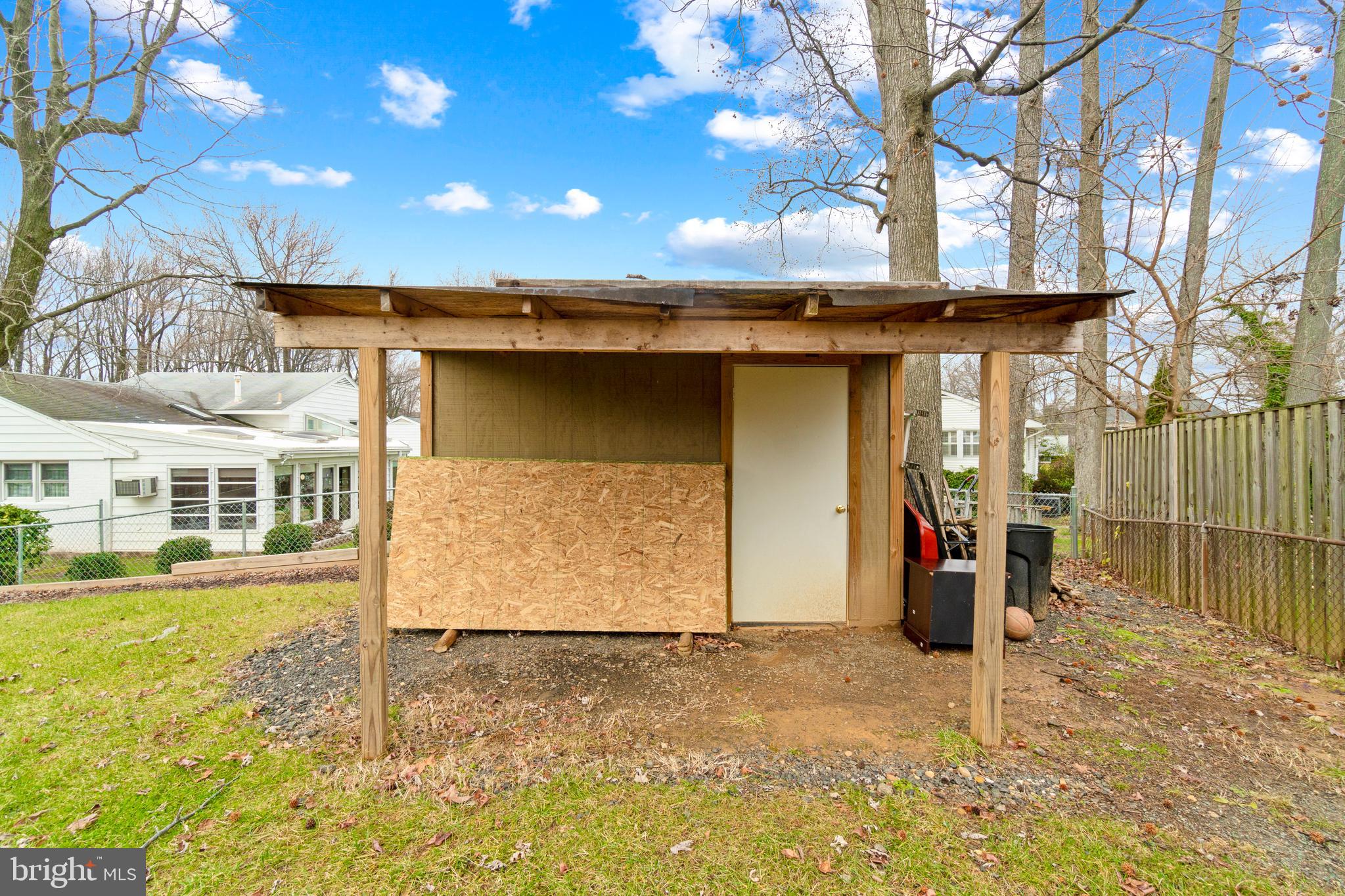 4511 Backlick Road Annandale, VA 22003 - Photo 40 of 40 Storage shed or potential lounge!