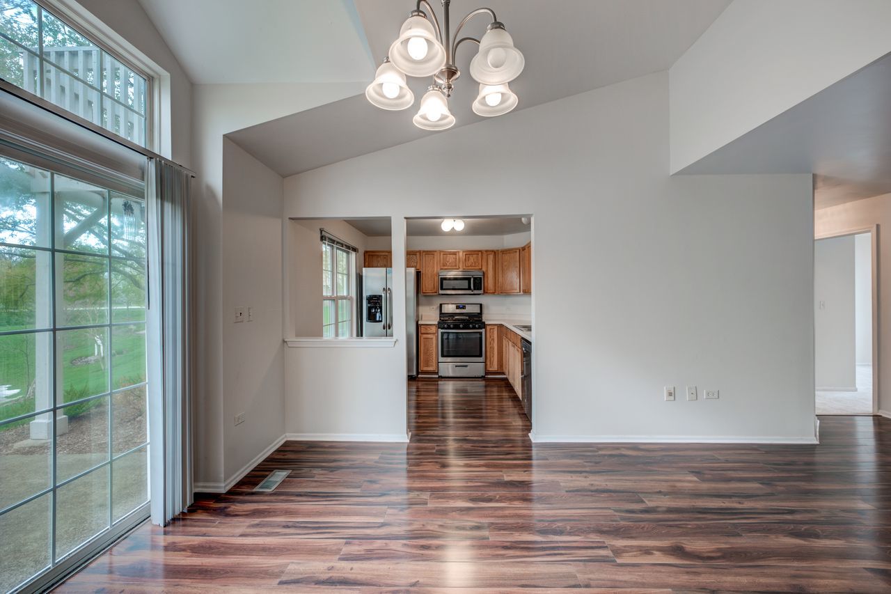 2935 Rutland Circle, Unit 102 Naperville, IL 60564 - Photo 9 of 27