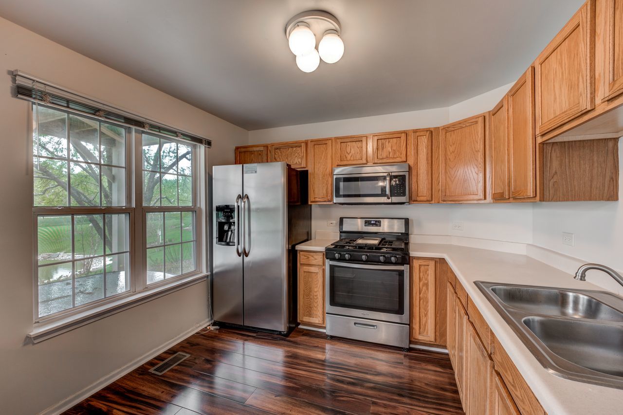 2935 Rutland Circle, Unit 102 Naperville, IL 60564 - Photo 10 of 27