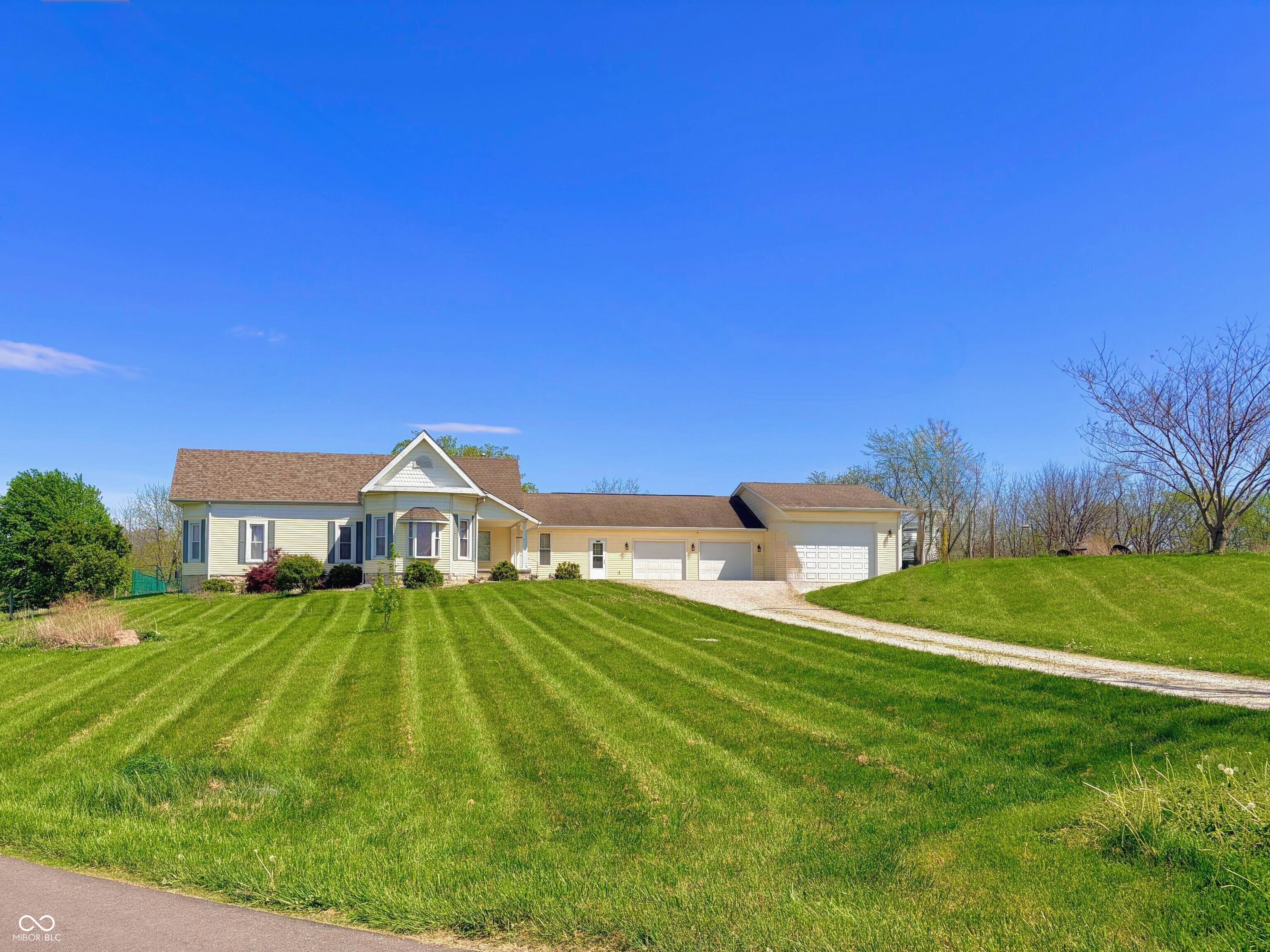 15241 East Jackson Road Hope, IN 47246 - Photo 2 of 35