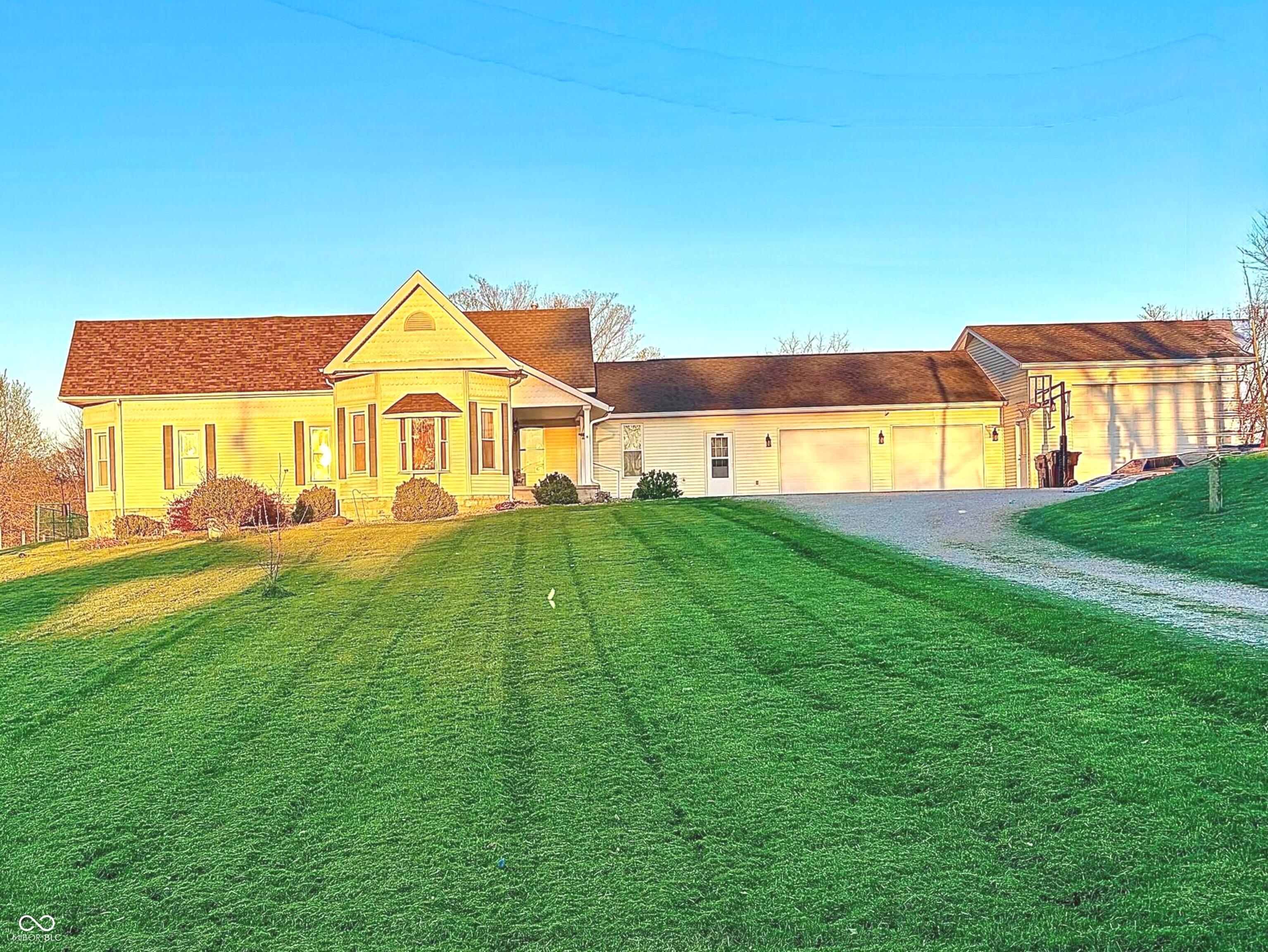 15241 East Jackson Road Hope, IN 47246 - Photo 25 of 34