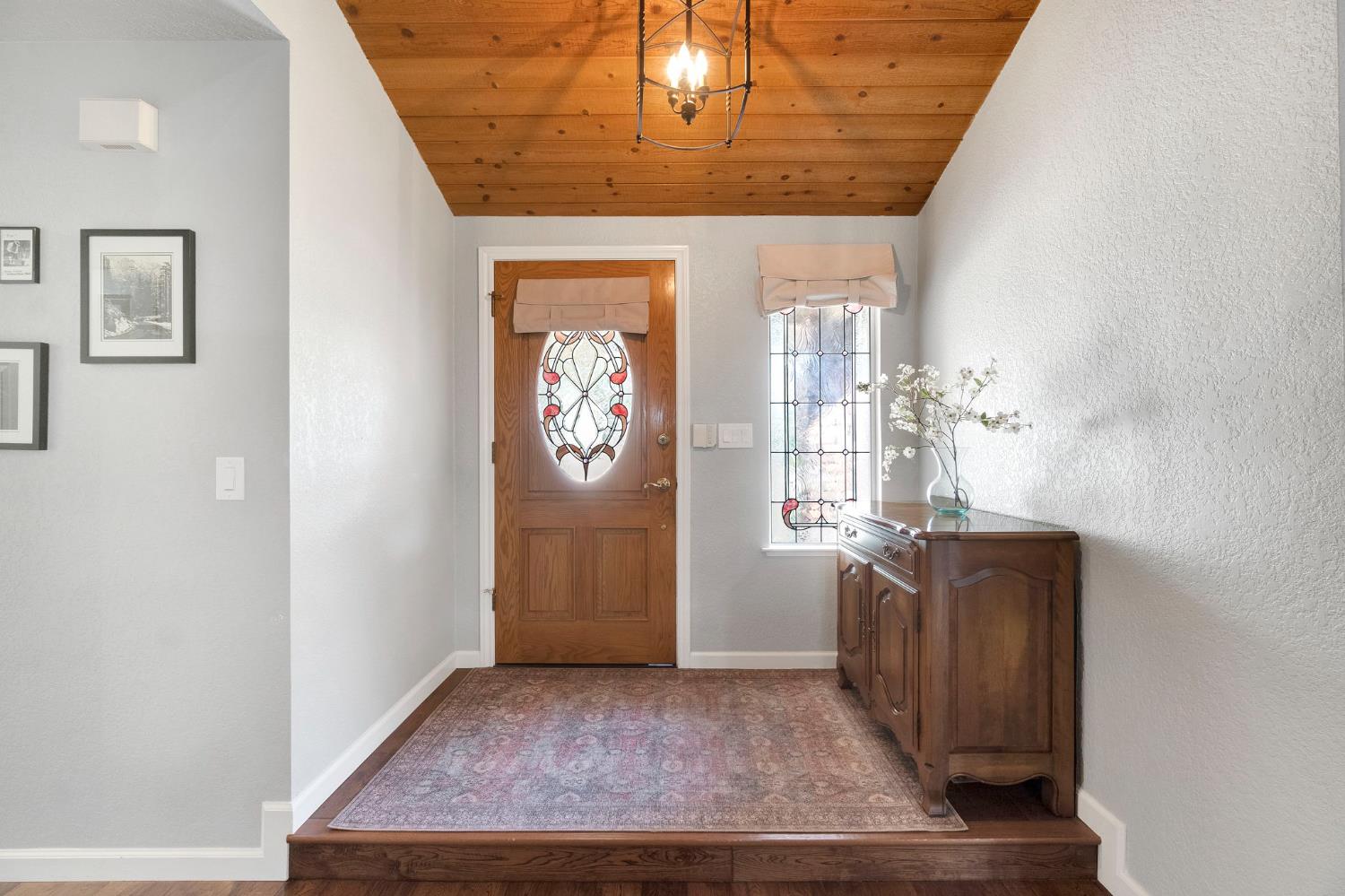 1367 East Decatur Avenue Fresno, CA 93720 - Photo 4 of 48