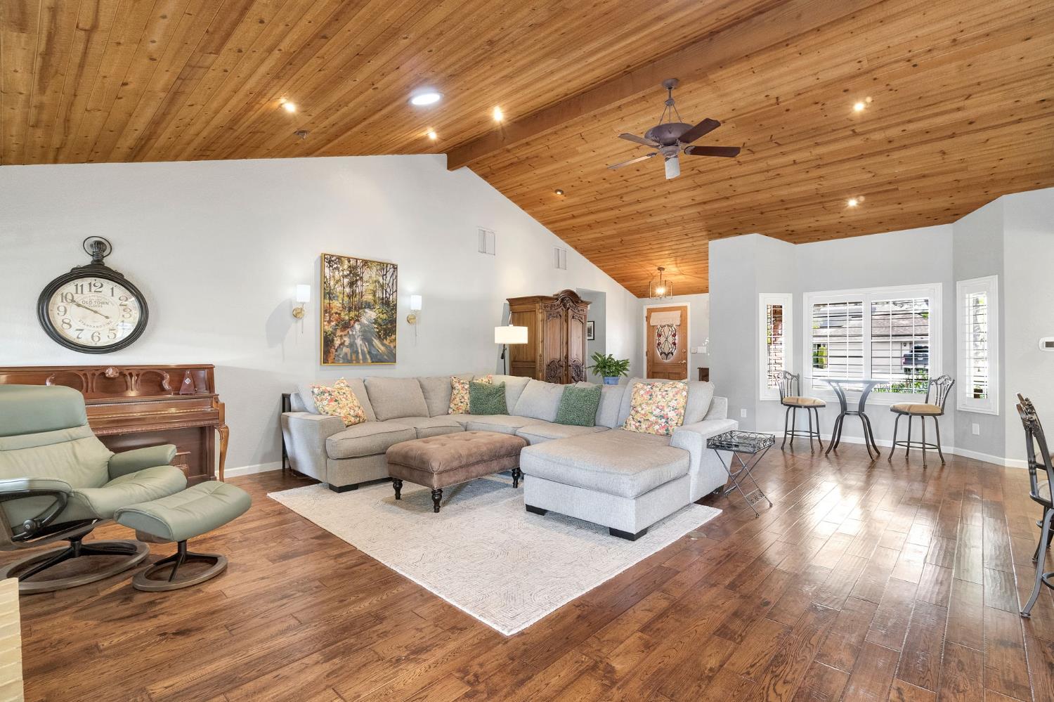 1367 East Decatur Avenue Fresno, CA 93720 - Photo 7 of 48