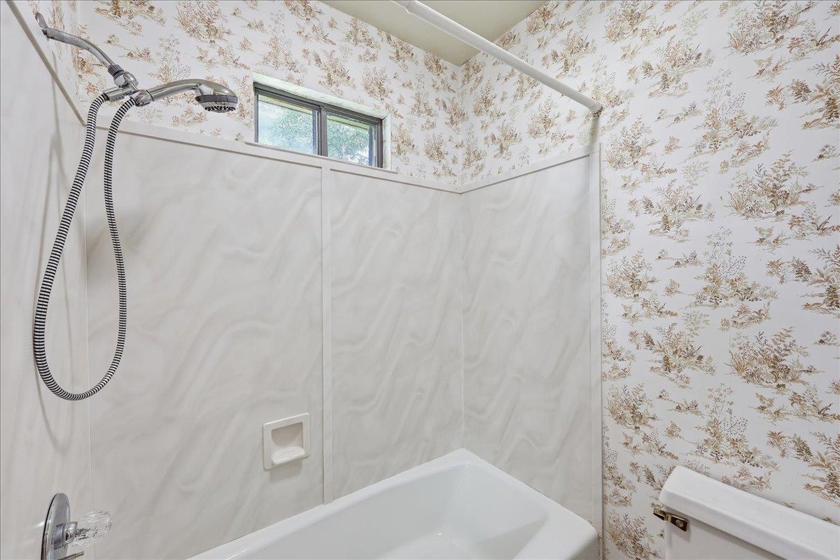 5240 Avie Lane Beaumont, TX 77708 - Photo 21 of 49