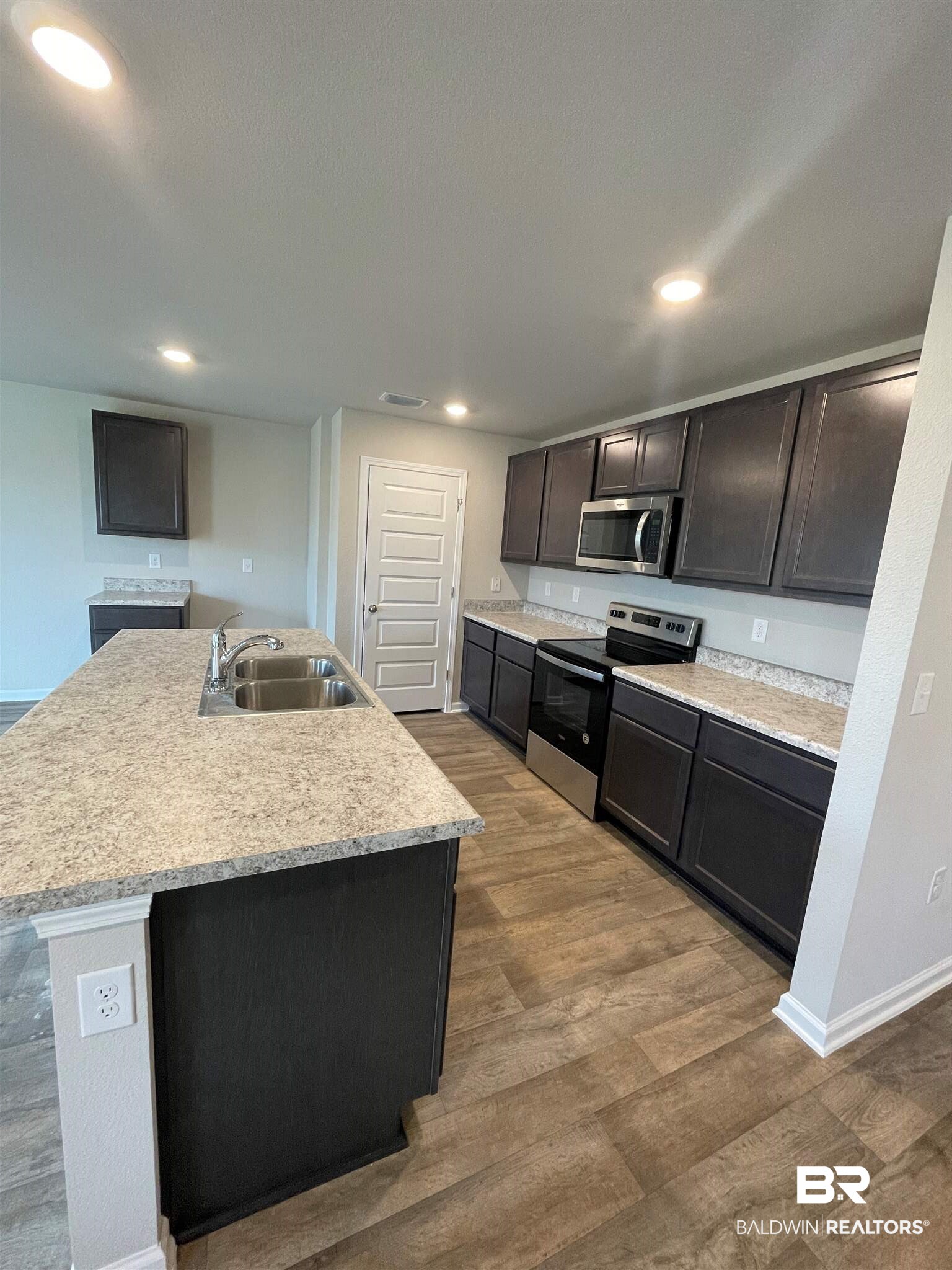 316 Hartenstein Road Foley, AL 36535 - Photo 3 of 15