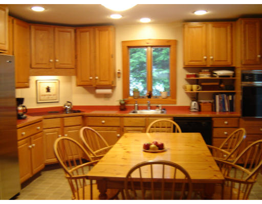 11 Nardone Road Needham, MA 02492 - Photo 3 of 5