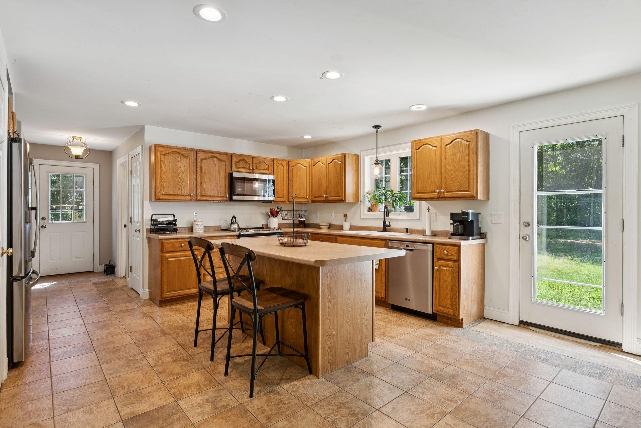 218 Varney Mill Road Windham, ME 04062 - Photo 15 of 35 22_DSC02275