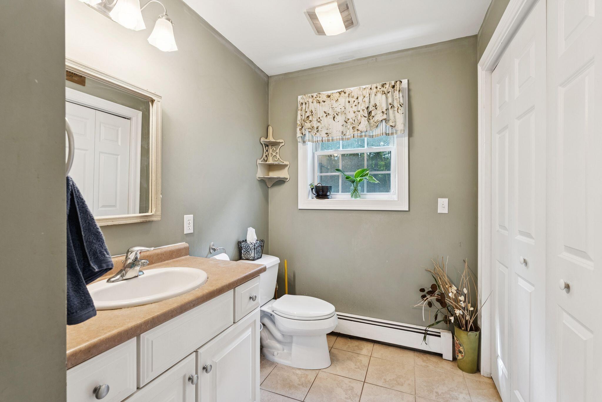 218 Varney Mill Road Windham, ME 04062 - Photo 27 of 35 34_DSC02335