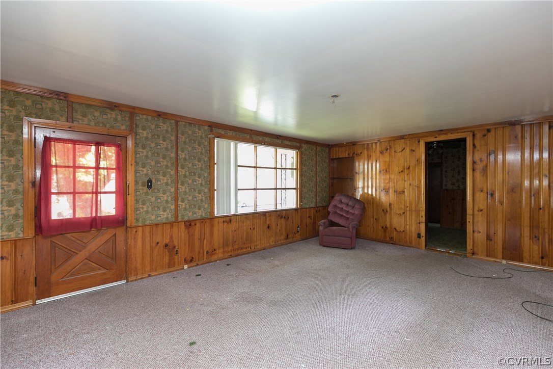 2322 Maplewood Road Richmond, VA 23228 - Photo 3 of 19 Gallery Image 3