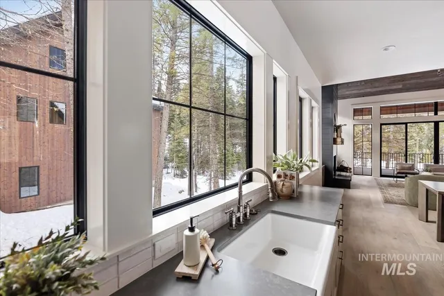 $2,399,000 | 68 Ponderosa Ridge, Donnelly, ID 83615