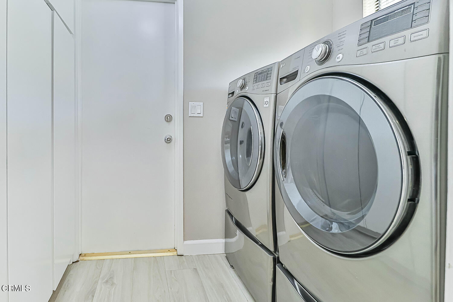 4030 Donlon Road Somis, CA 93066 - Photo 21 of 48 a utility room with dryer and washer
