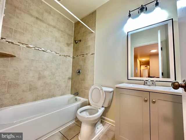 $1,895 | 2233 North Camac Street, Unit 2, Philadelphia, PA 19133