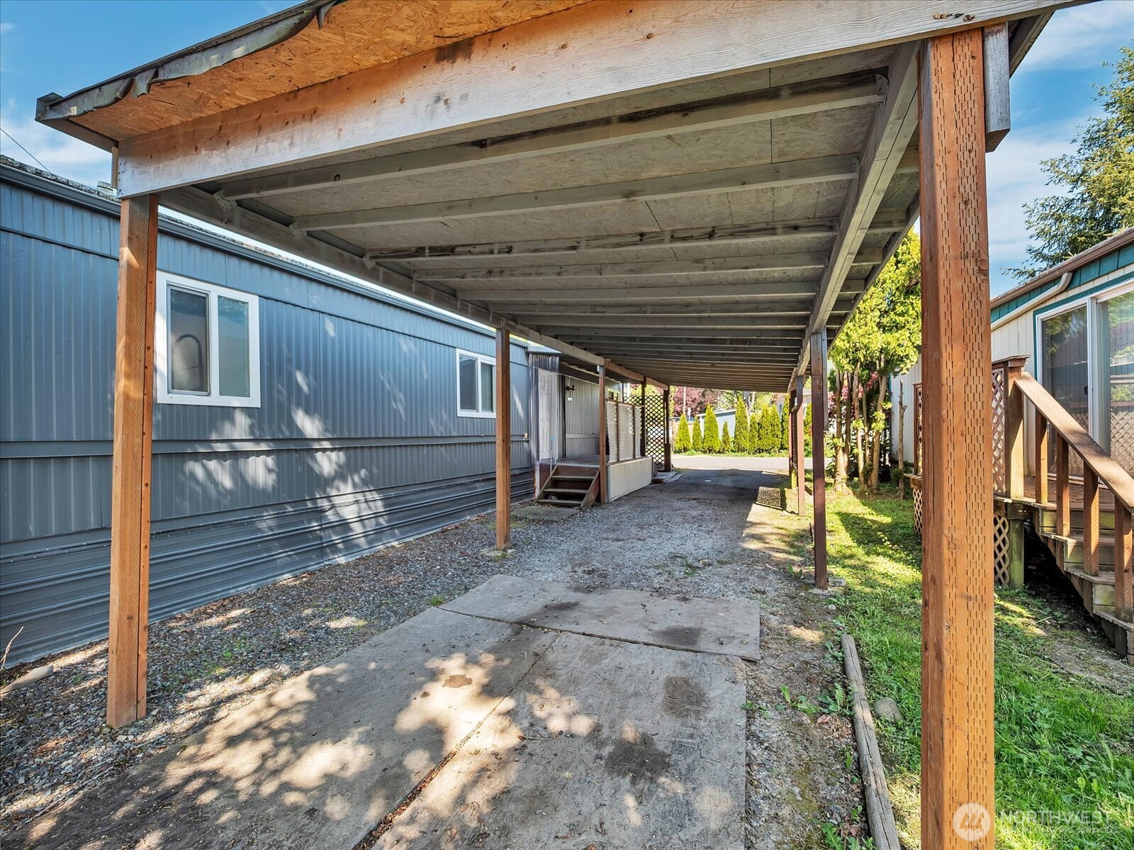 415 Lakeview Road, Unit E4 Lynnwood, WA 98087 - Photo 29 of 32 Gallery Image 29
