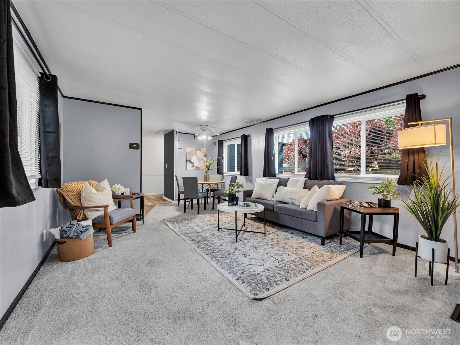 415 Lakeview Road, Unit E4 Lynnwood, WA 98087 - Photo 31 of 32 Gallery Image 31