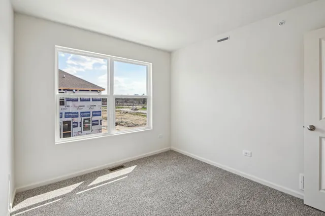 $382,990 | 17321 Ulster Drive, Tinley Park, IL 60477