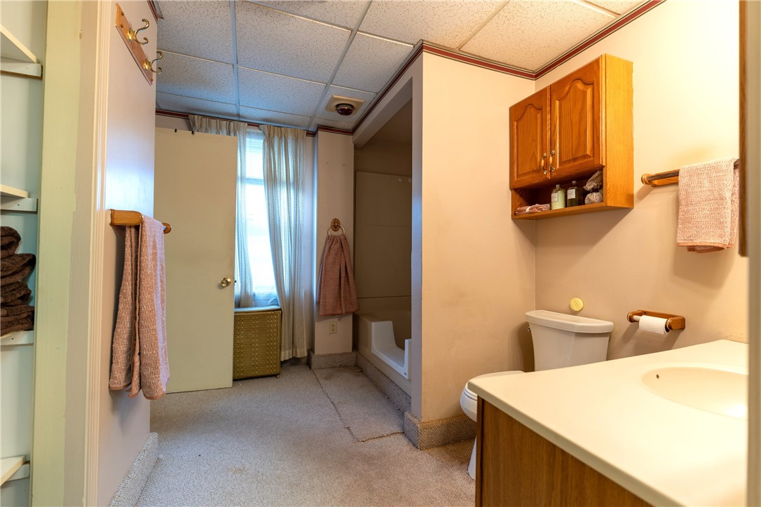 17 Warner Street Newport, RI 02840 - Photo 19 of 32