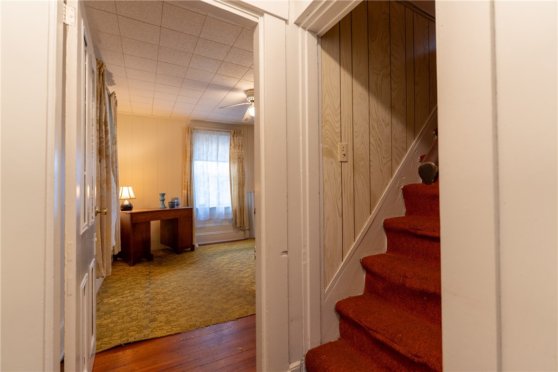 17 Warner Street Newport, RI 02840 - Photo 20 of 32