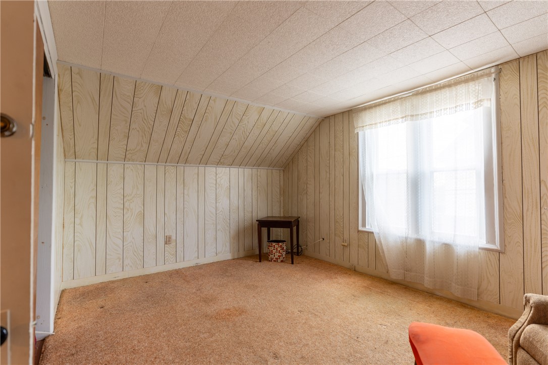 17 Warner Street Newport, RI 02840 - Photo 26 of 32