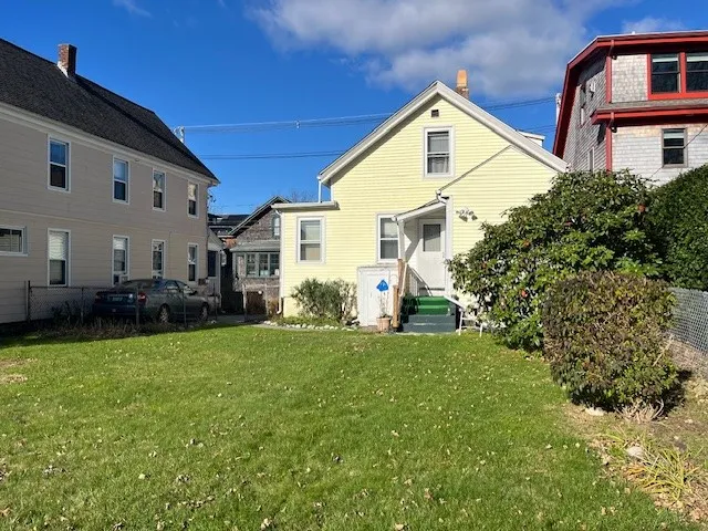 $799,000 | 17 Warner Street, Newport, RI 02840