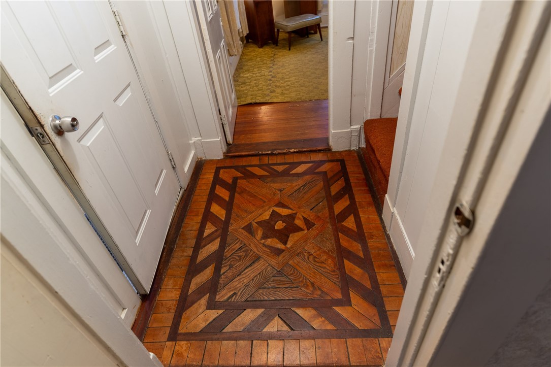 17 Warner Street Newport, RI 02840 - Photo 7 of 32