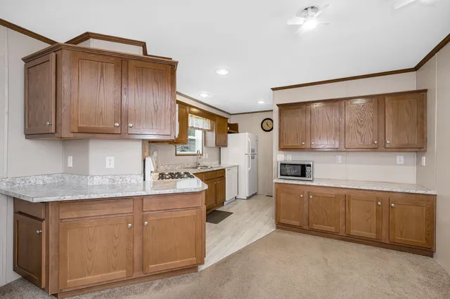 $210,000 | 69 Caddy Drive, Salem, NH 03079