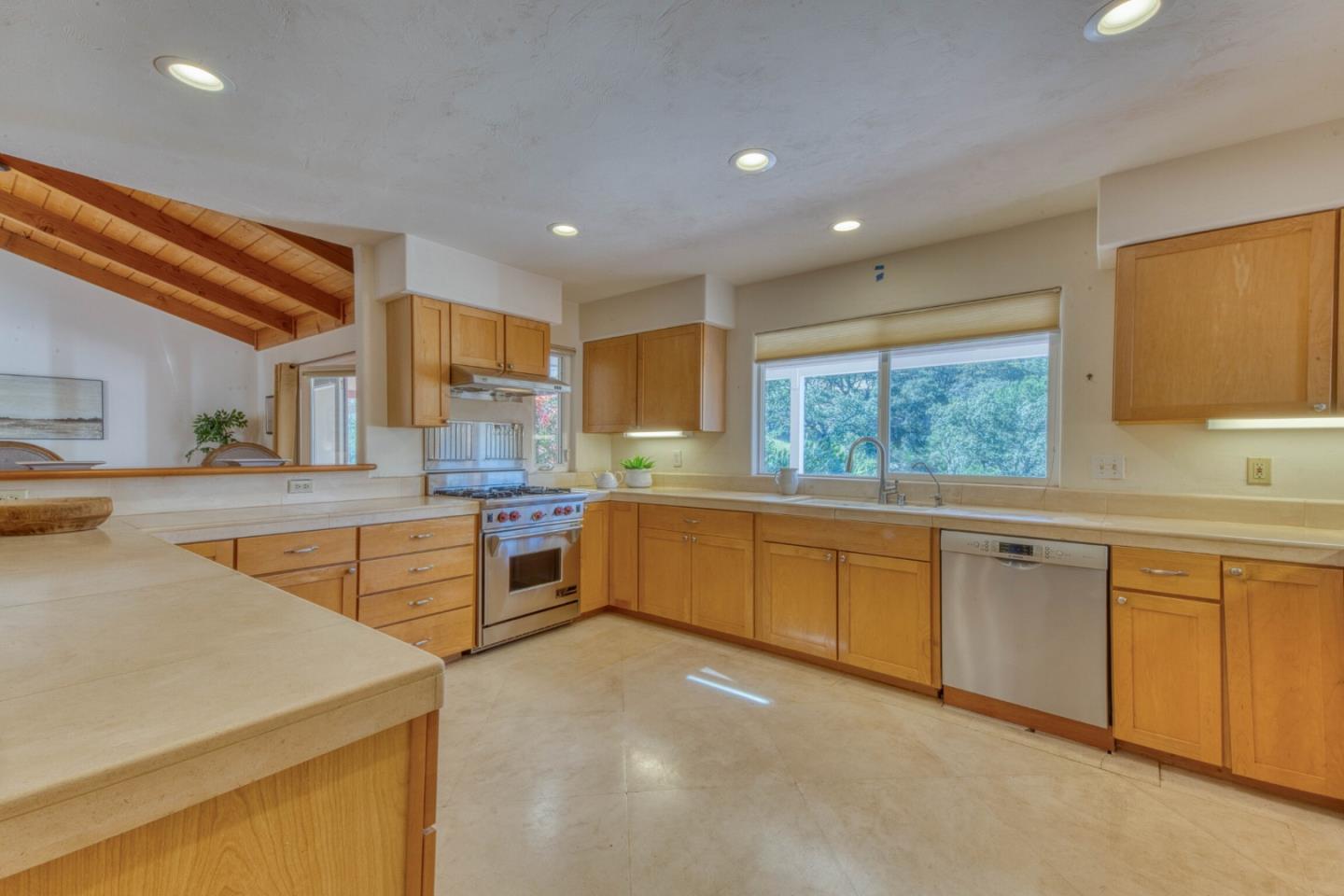 328 San Benancio Road Salinas, CA 93908 - Photo 17 of 46
