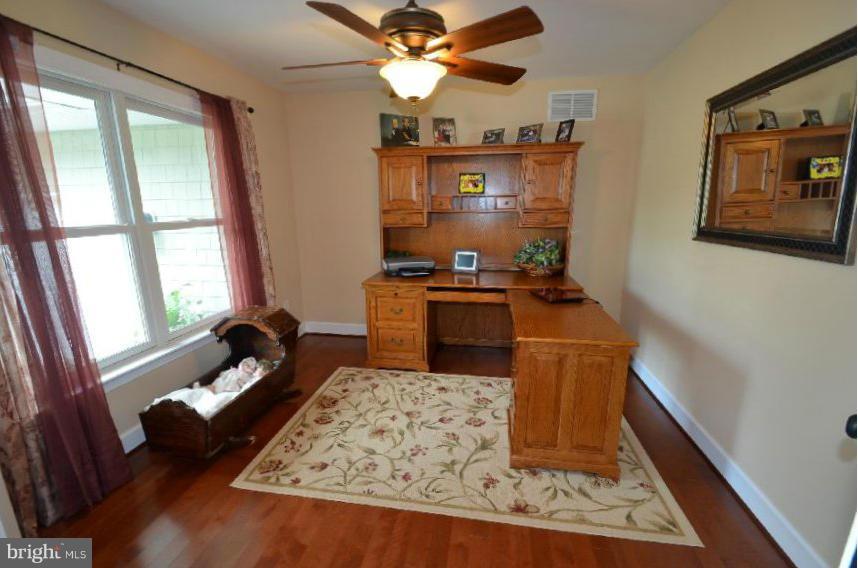 1871 Poplar Ridge Road Pasadena, MD 21122 - Photo 16 of 28 Interior (General)
